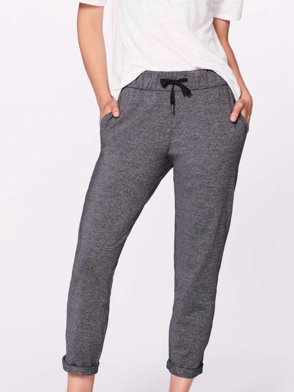 Lululemon On The Fly Pant *28"
Heathered Black Size 10